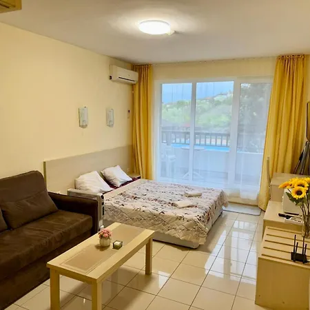 Apartman Harmony Hills Tomovi F22 *