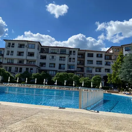 Harmony Hills Tomovi F22 * Rogachevo